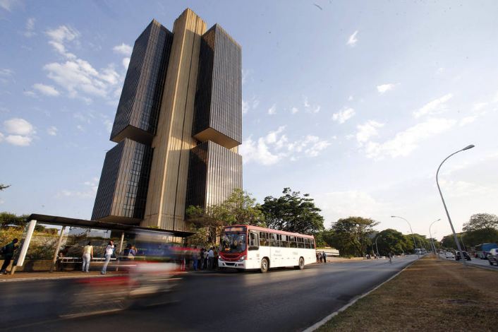 Economia brasileira deve crescer 0,3% este ano, avalia FMI